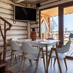 Plaza Jacuzzi Sauna Alojamento de Turismo Selvagem Skorupki