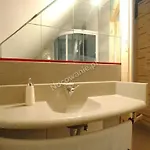Plaza Jacuzzi Sauna *