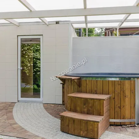 Plaza Jacuzzi Sauna Jaktstuga Skorupki