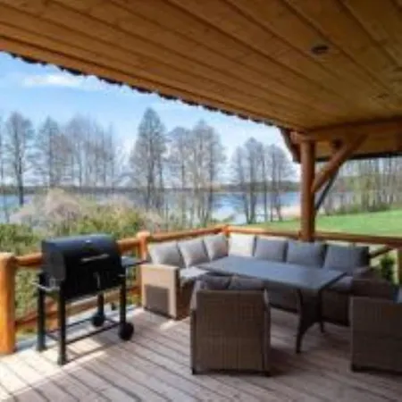 Plaza Jacuzzi Sauna Alojamento de Turismo Selvagem Skorupki